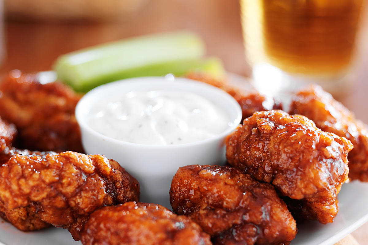 Pete's Famous Hot Wings Delivery Menu Order Online 6841 Lincoln Ave