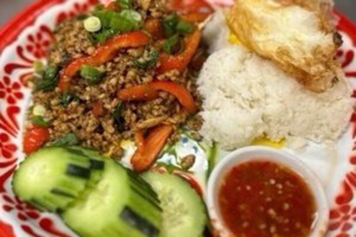 Boon Chu Thai Delivery Menu Order Online 216 W Ridge Pike