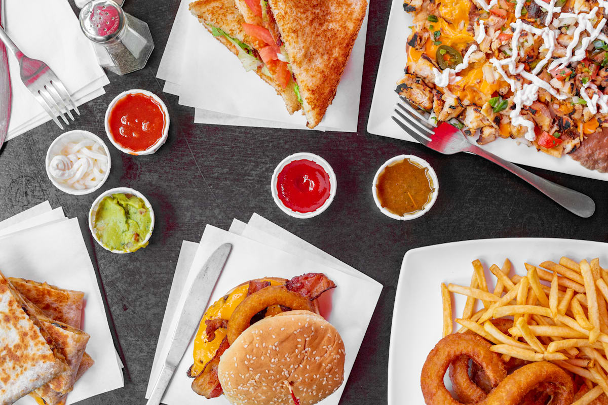 Pogo's Bar & Grill Delivery Menu Order Online 17314 Saticoy St Van