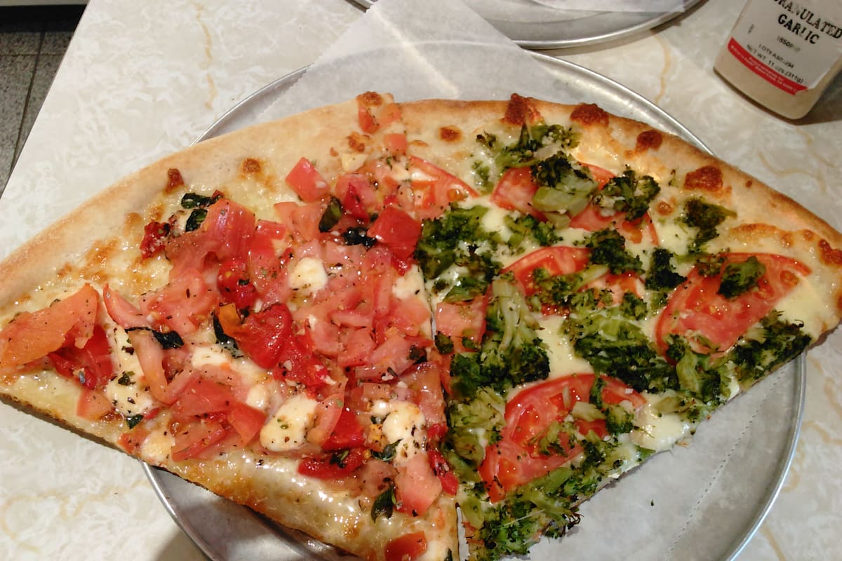 Mama Lena's Restaurant & Pizza Delivery Menu Order Online 22 W Pond