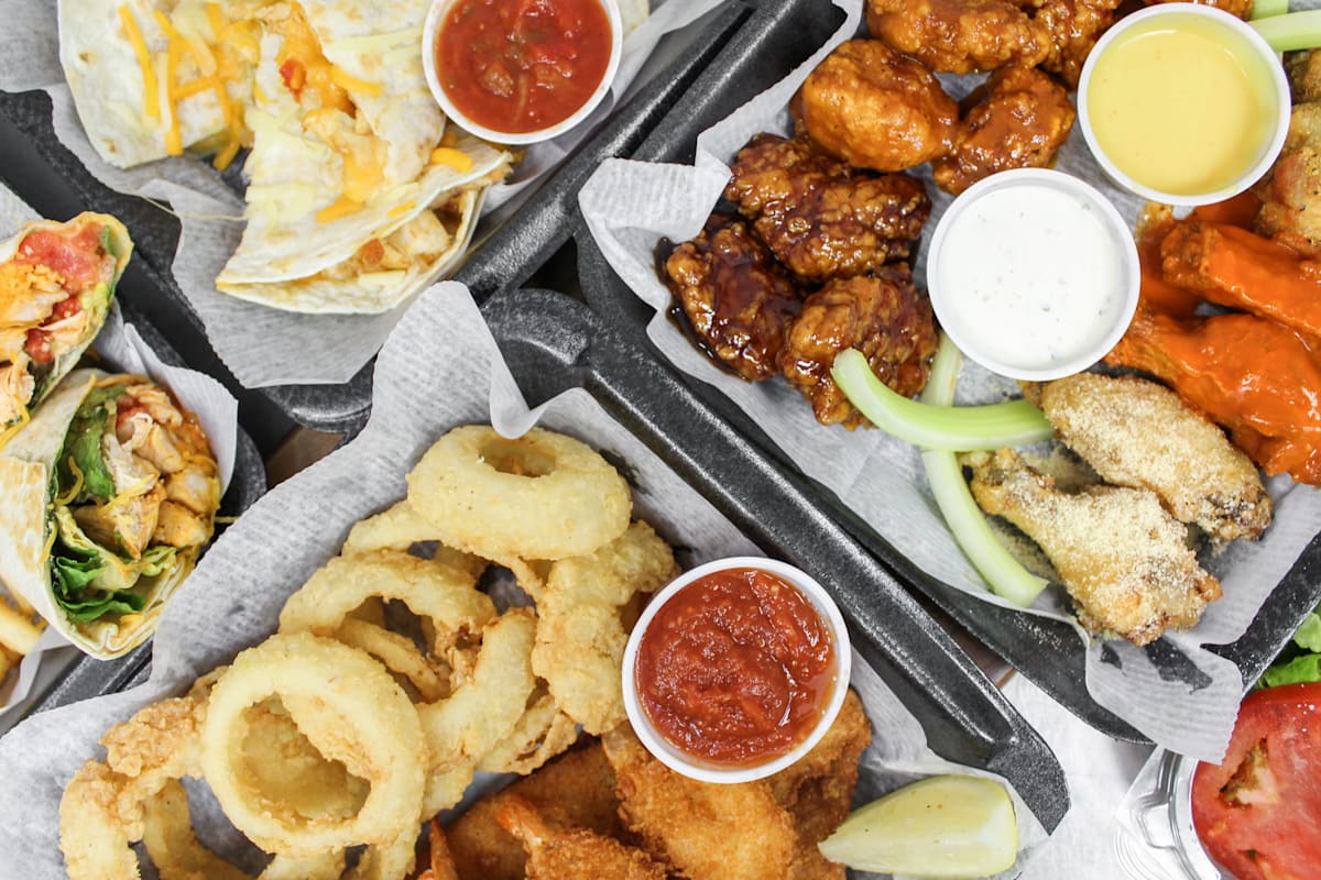 Wings co Delivery Menu Order Online 419 Cross Creek Mall
