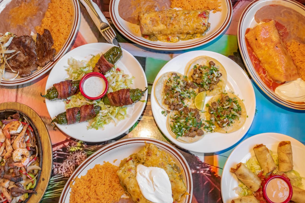 El Gallo Giro Delivery Menu Order Online 5285 N Glenwood St Garden