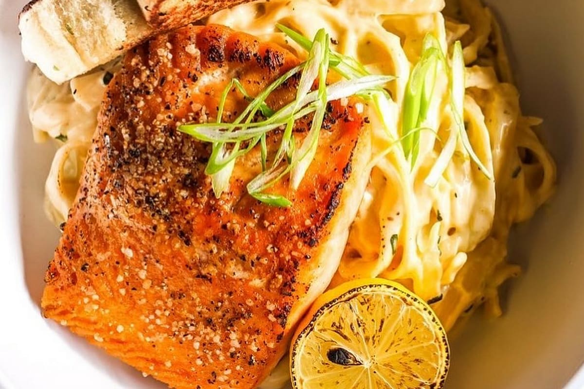 The Tavern at Mall of Delivery Menu Order Online 2720 Mall