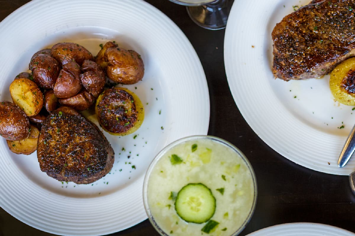 Hanna's Restaurant & Bar Delivery Menu Order Online 22195 El Paseo