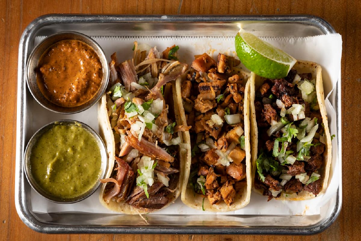 Flores Cafe Mexican Restaurant Delivery Menu Order Online 1804 E