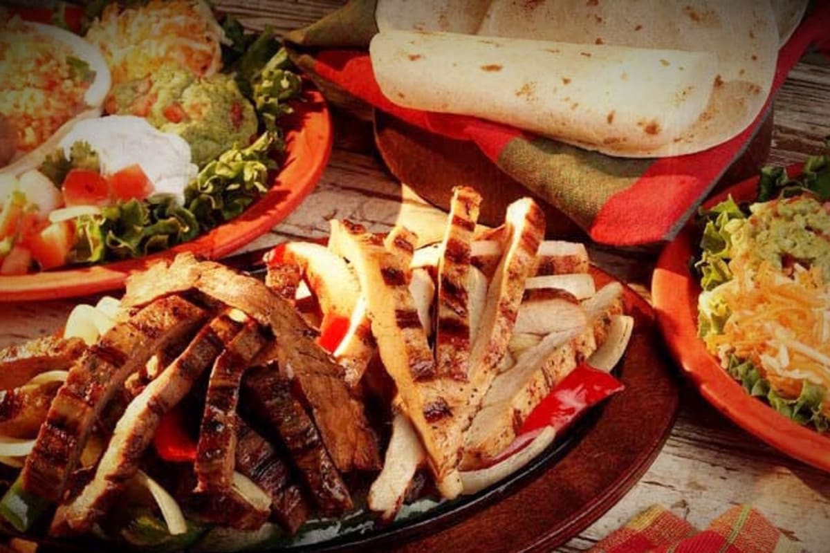 Villa Maya Delivery Menu Order Online 5532 Norbeck Rd Rockville