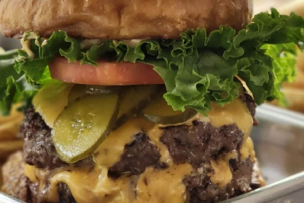 Saginaw Old Town Junction Delivery Menu Order Online 410 Mackinaw Street Saginaw Grubhub