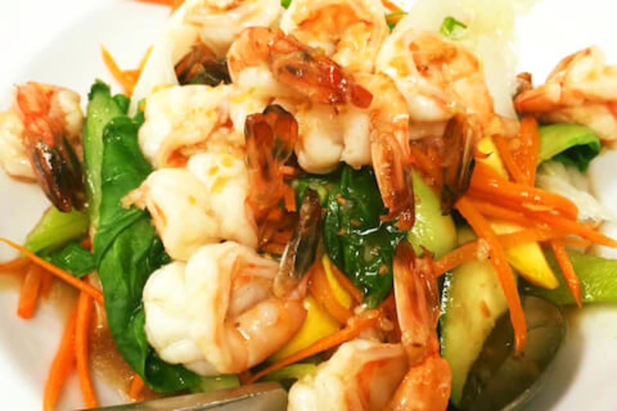 Lim's Fine Thai & Sushi Restaurant Delivery Menu Order Online 18 S