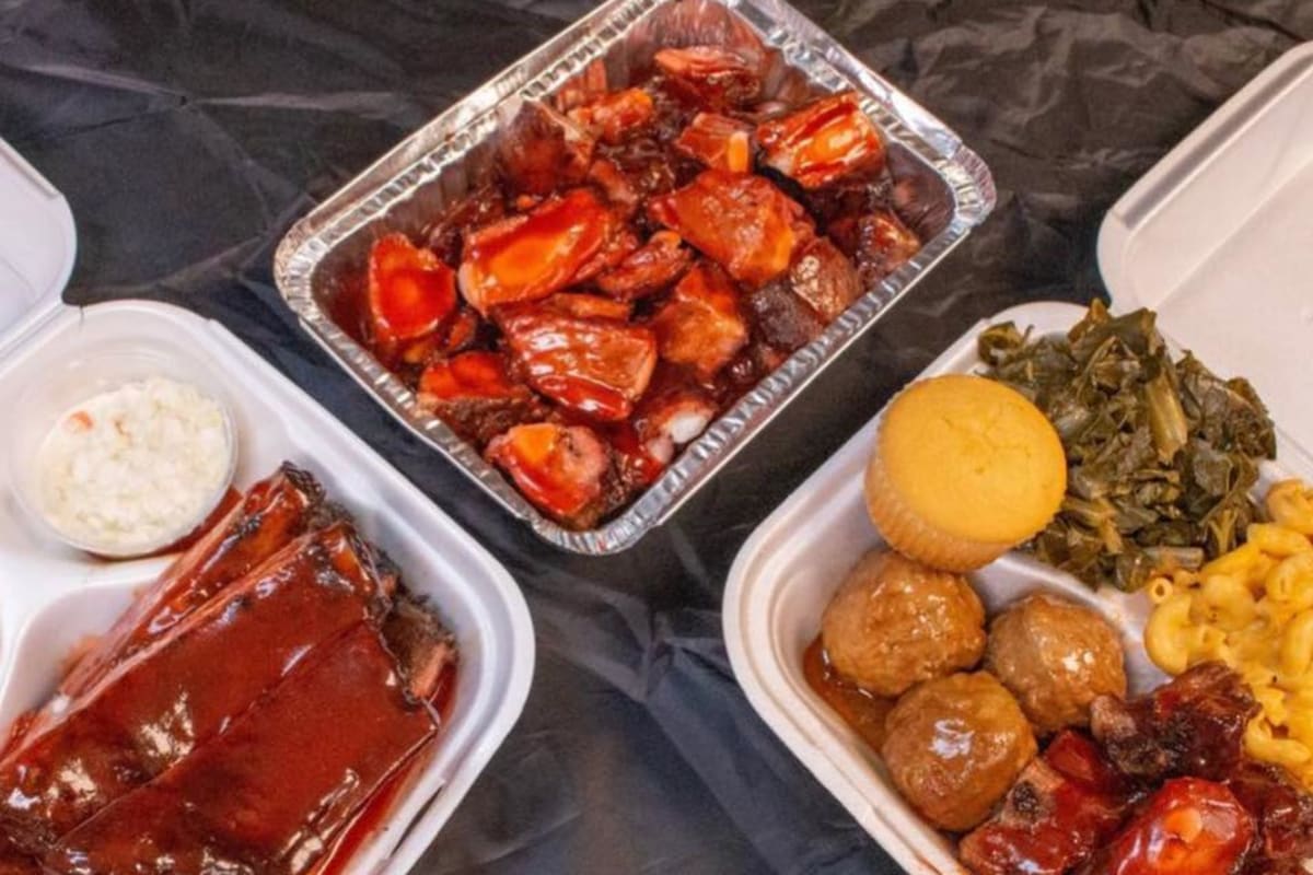 Tony's bbq on villard on sale