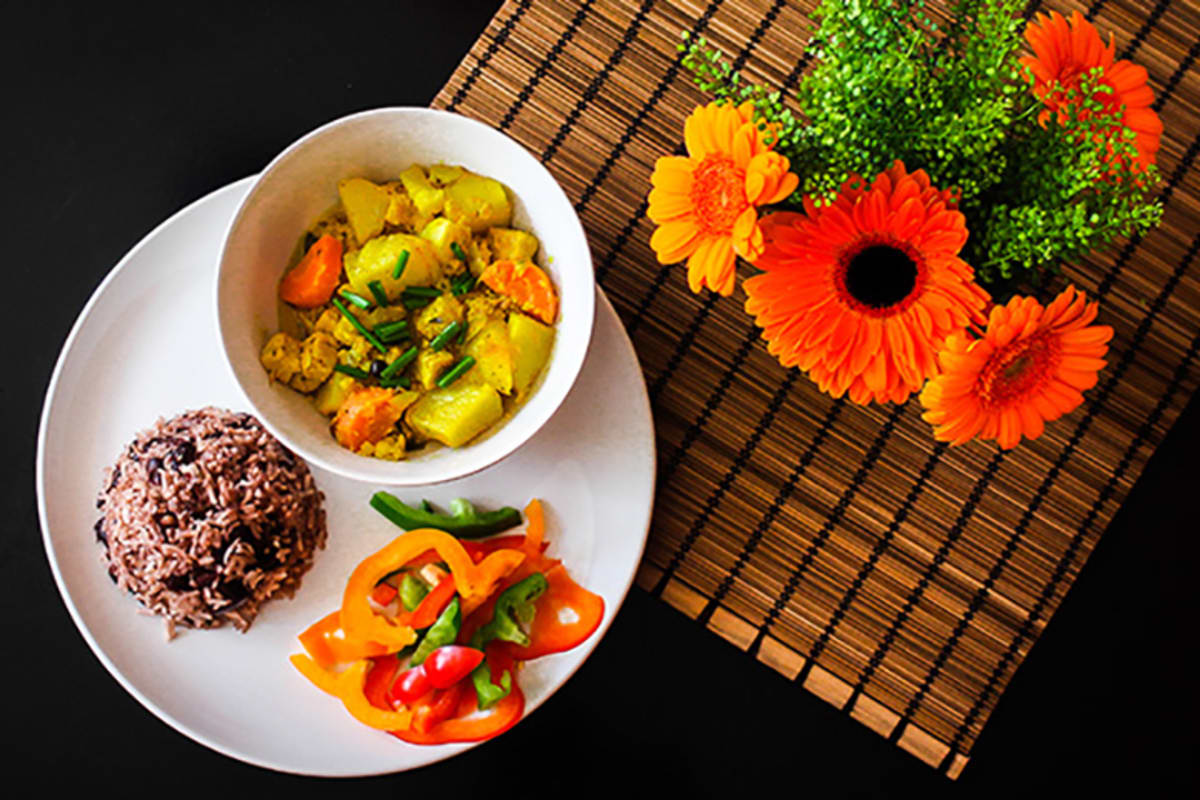 Love Bird Restaurant Delivery Menu Order Online 9750 Hwy 6 Sugar