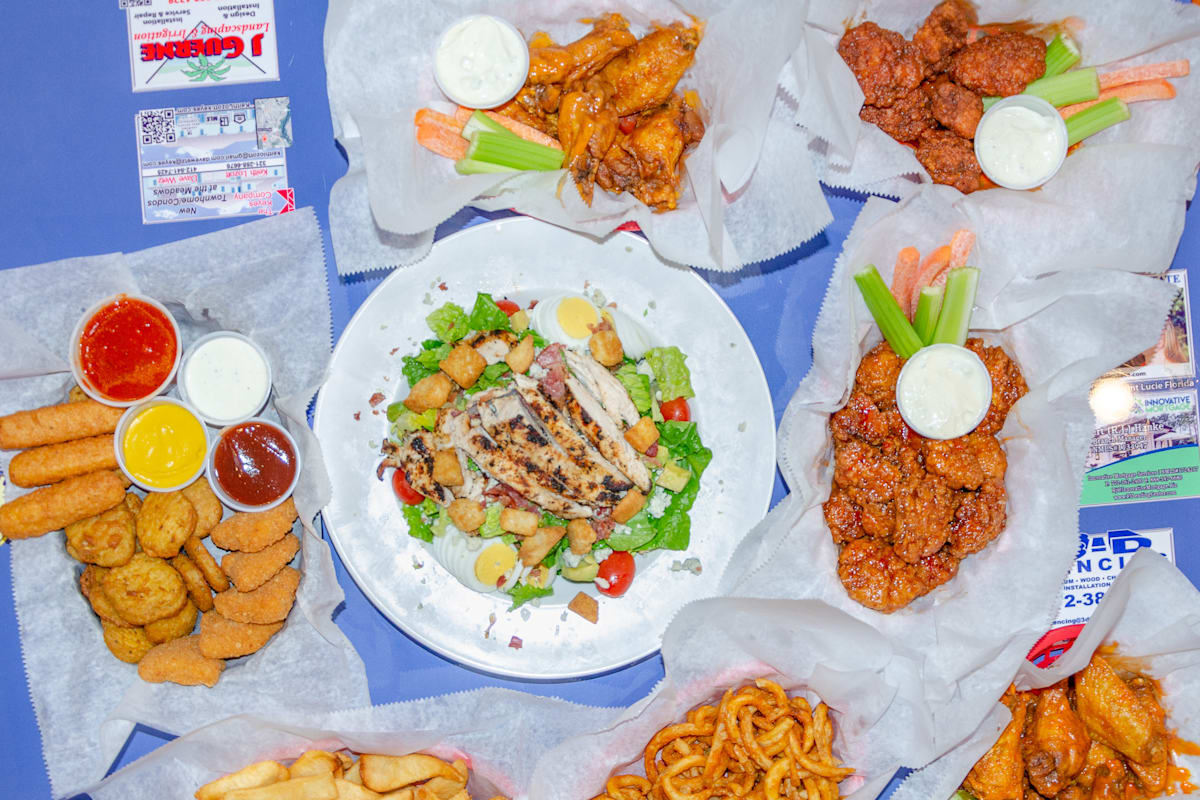 Lefty's Wings & Grill Delivery Menu Order Online 1034 SE Port St