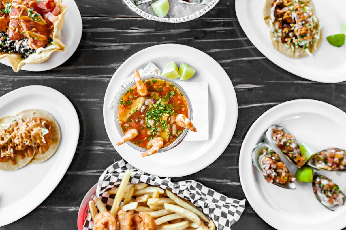 La Esquinita Baja Grill Los Angeles, CA Restaurant Menu + Delivery Seamless