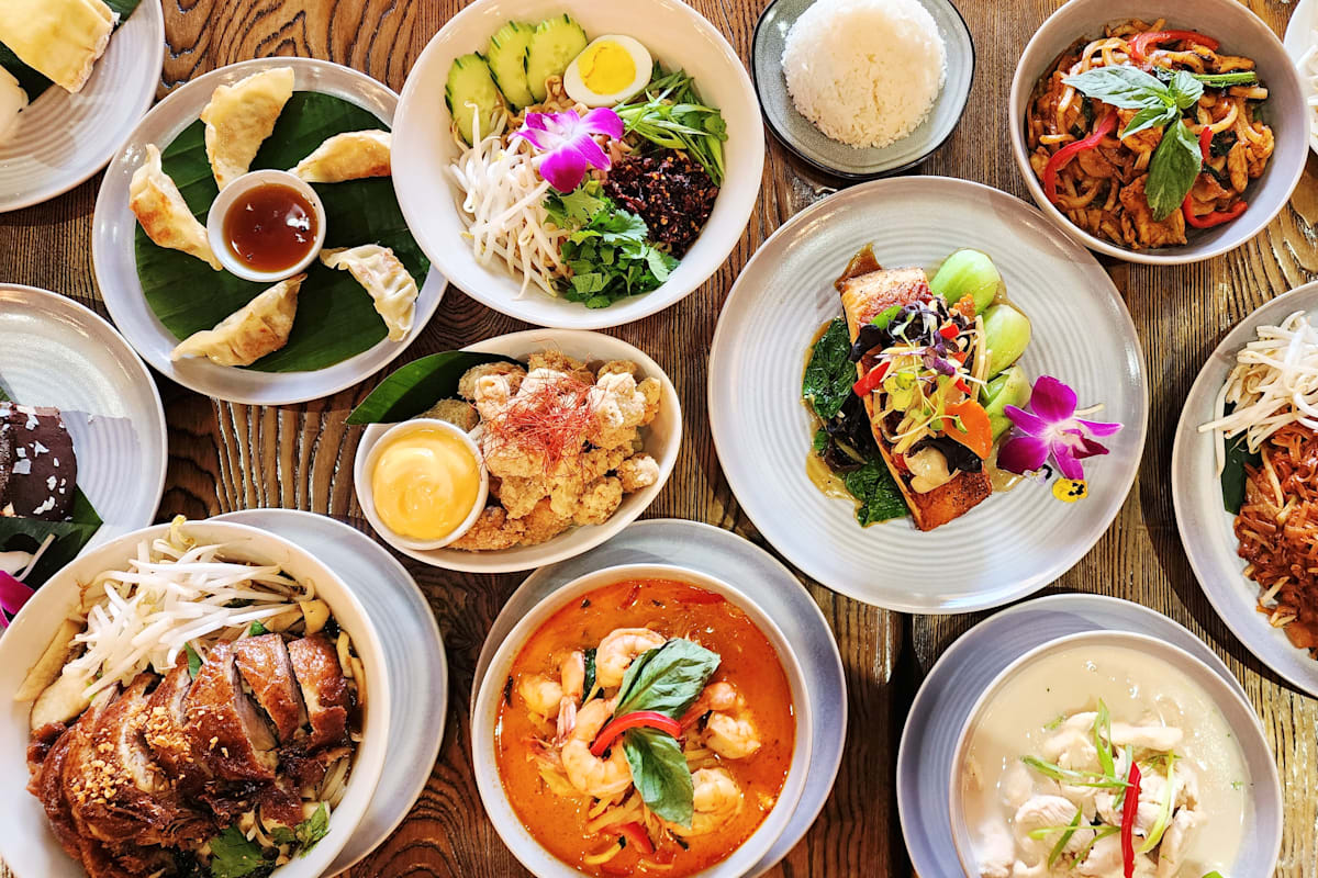 Royal Thai Brooklyn, NY Restaurant Menu + Delivery Seamless