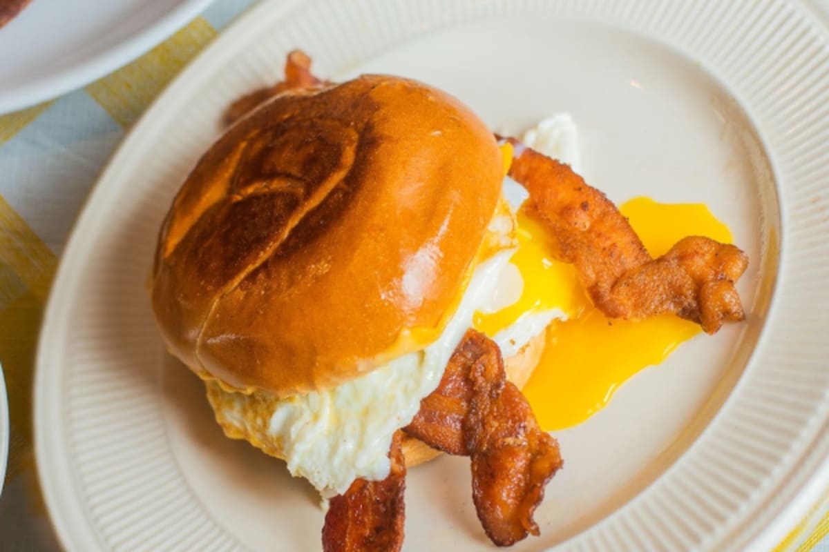 The Breakfast Spot Delivery Menu Order Online 3301 N Glenoaks Blvd