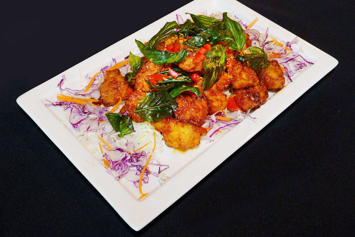 Amata Thai Cuisine Delivery Menu Order Online 22814 100th Ave W