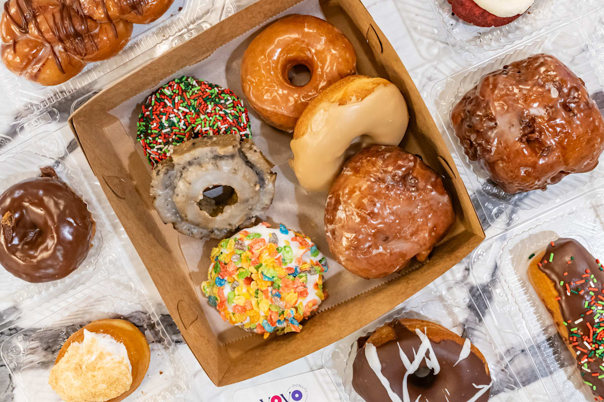 Yoyo Donuts Delivery Menu Order Online 5757 Sanibel Dr Hopkins Grubhub