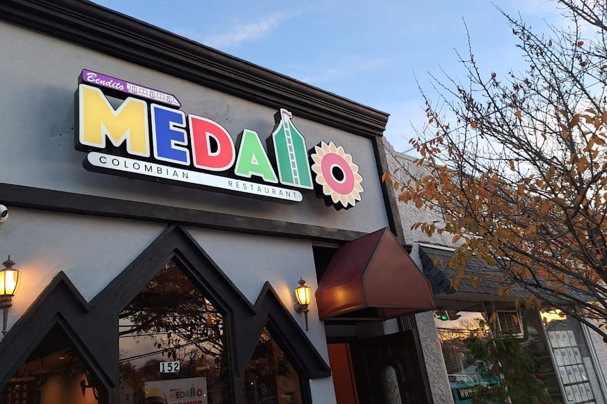 Bendito Medallo Delivery Menu Order Online 152 Union Ave Lynbrook