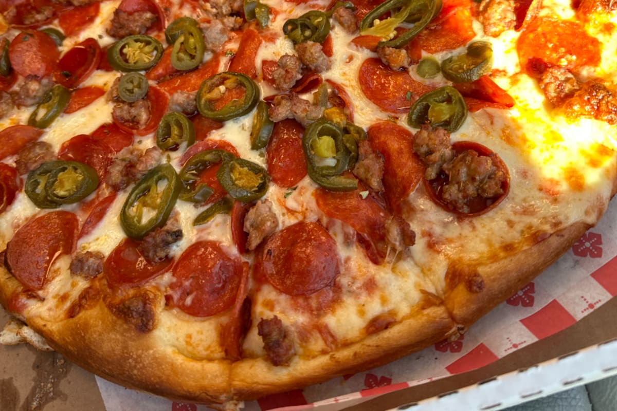 Goodfellas Pizza Delivery Menu Order Online 13022 Whittier Blvd