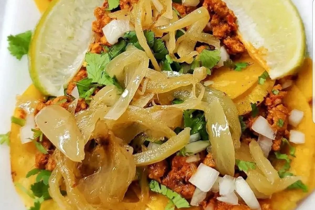 Tacos La Canasta Food Truck Delivery Menu Order Online 1360 W Army Trail Rd Carol Stream