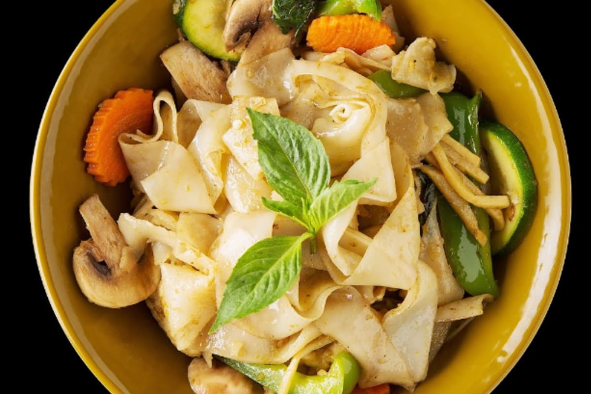 Thai Chili 2 Go South Ellsworth Loop Road Delivery Menu Order