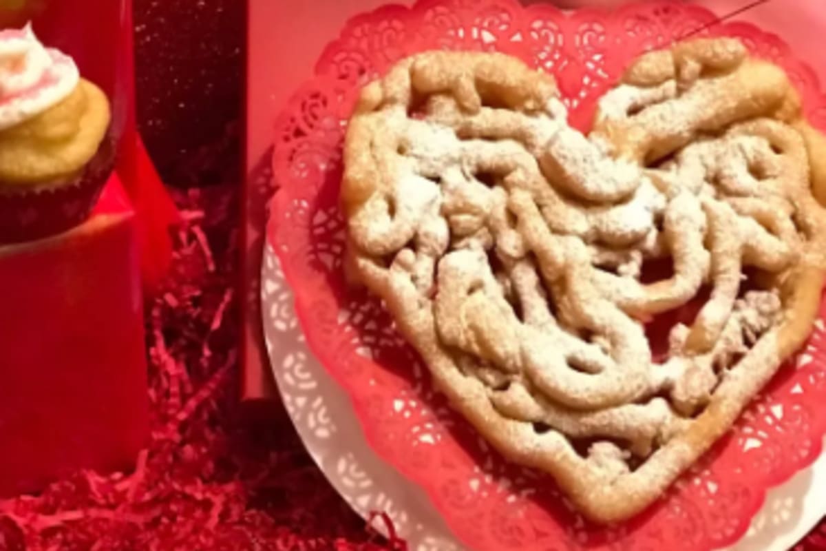 Funellas Funnel Cake Delivery Menu Order Online 318 Montgomery Mall