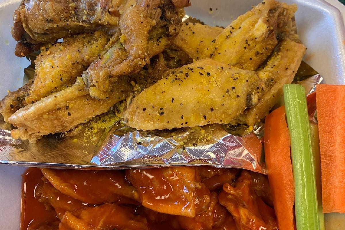 Macon Wings Delivery Menu Order Online 4010 Northside Dr Macon