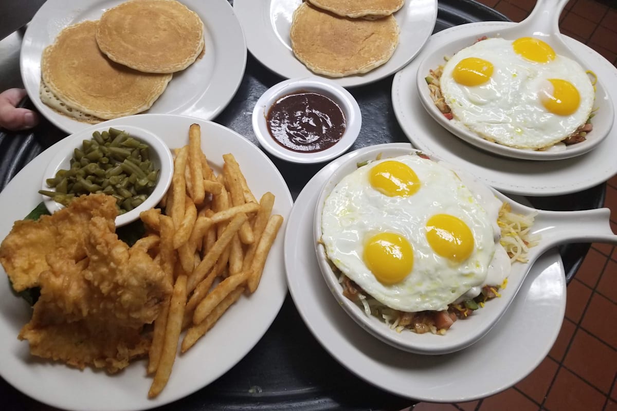 Diamonds Family Restaurant Decatur, IL Restaurant Menu + Delivery