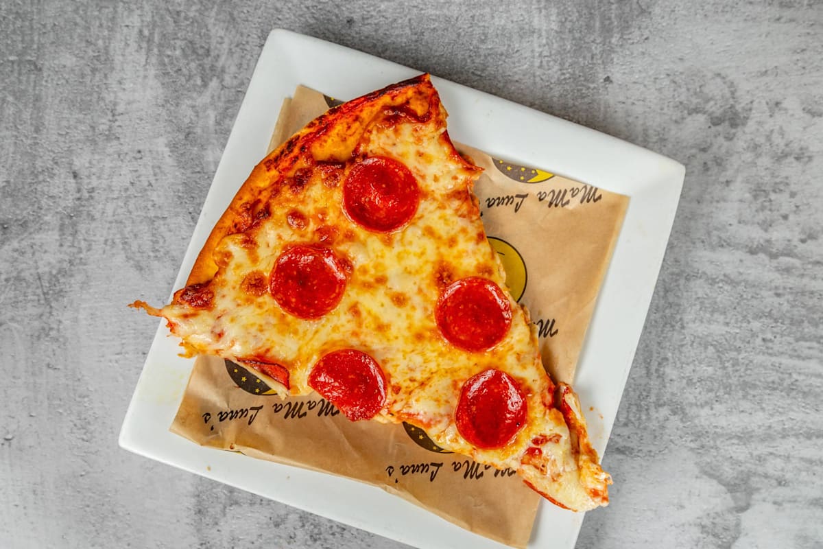 Mama discount luna pizza