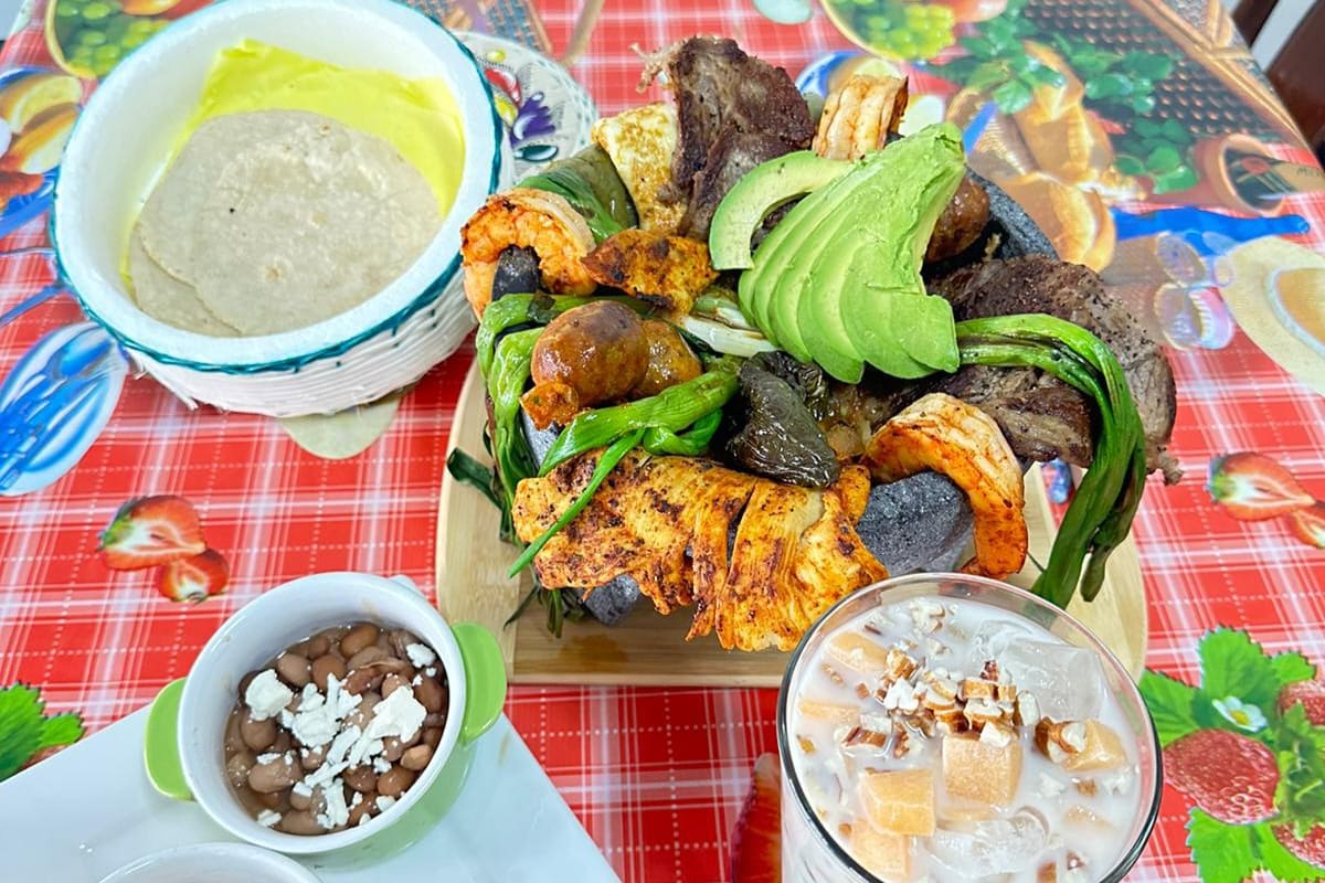 Los Compadres de Oaxaca Restaurante Delivery Menu Order Online 640