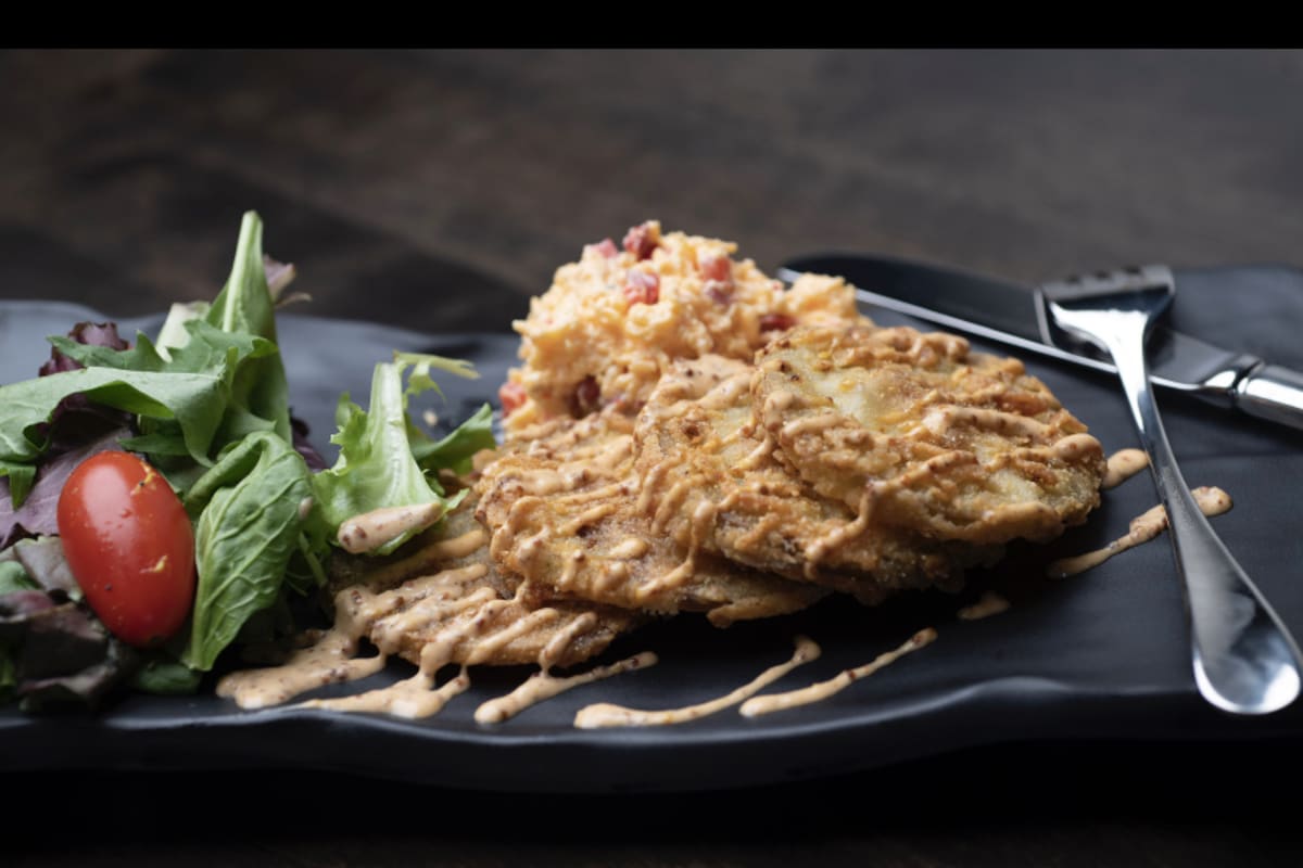 Cast Plates & Pints Delivery Menu Order Online 3555 Electric Rd SW