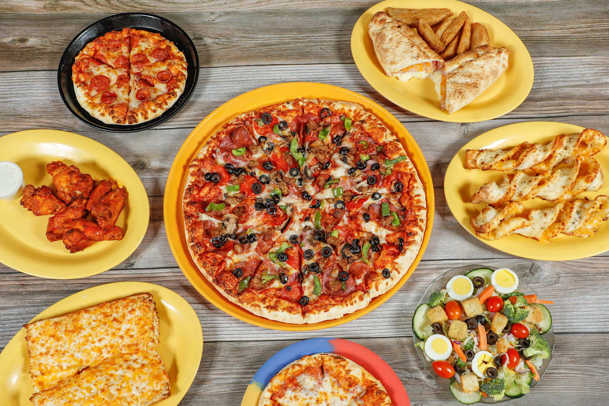 Straw Hat Pizza Delivery Menu Order Online 6680 Lone Tree Way