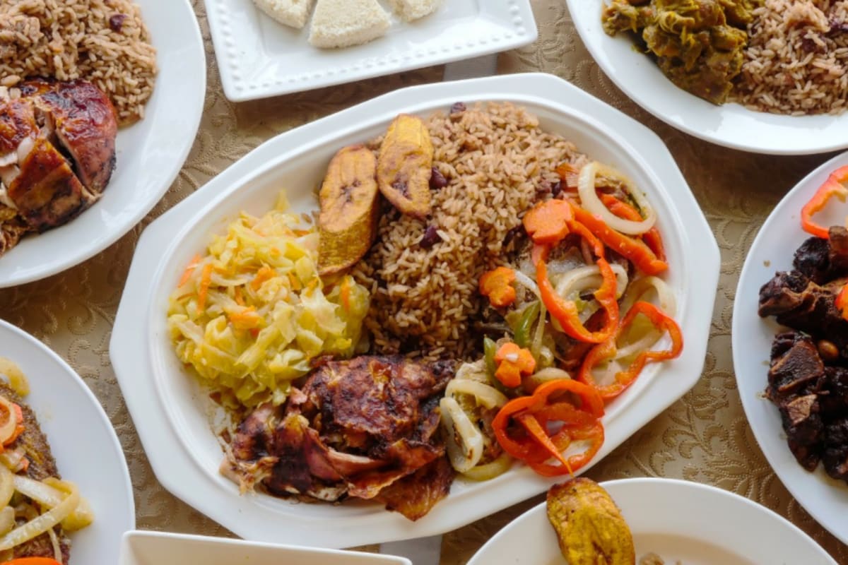 Shawnies Caribbean Cuisine Delivery Menu Order Online 318 Amsterdam