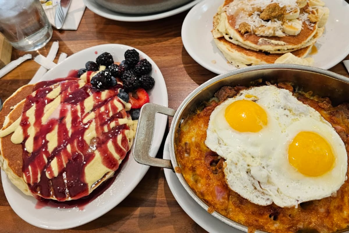 Wildberry Pancakes & Cafe Delivery Menu | Order Online | 130 E Randolph ...