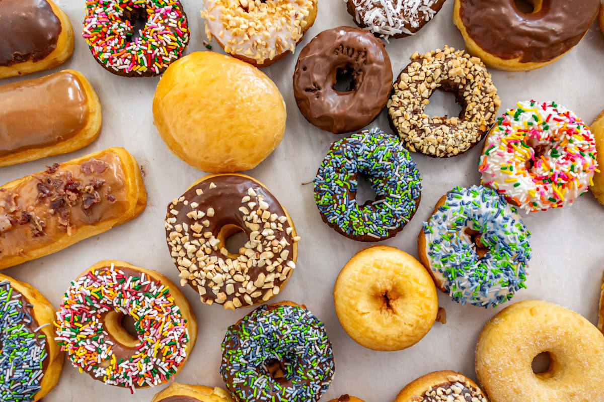 Dona Queen Deli Delivery Menu Order Online 2445 4th Ave S Seattle