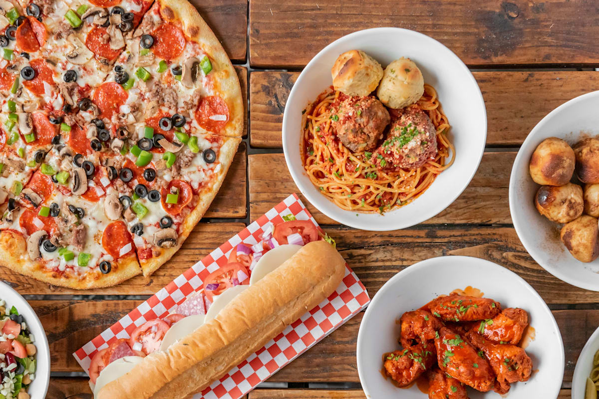 Pizza & Wings Combos – Paulie's Wings & Pizza