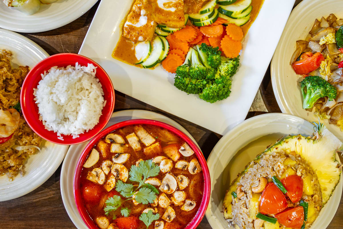 Thai Connection,Columbus IN Columbus, IN Restaurant Menu + Delivery