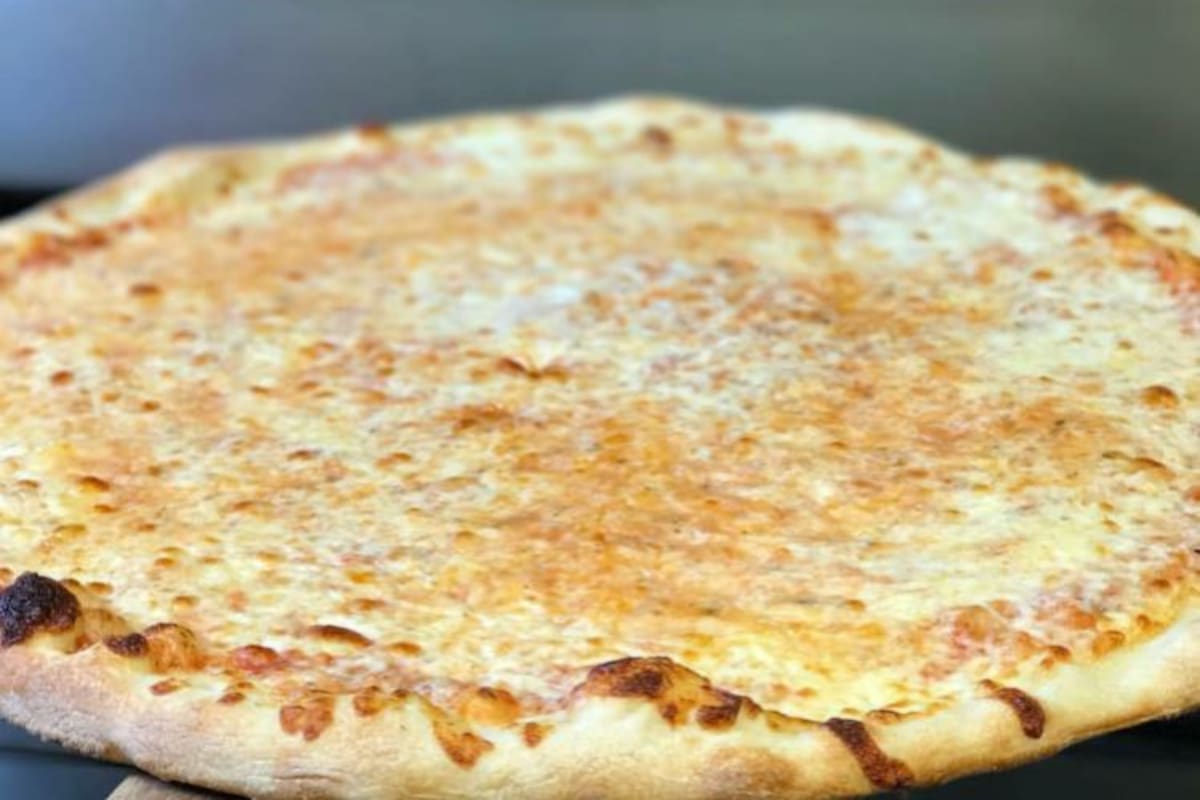 LUCIA'S PIZZA GIVING AWAY TRIP TO ITALY AND 217 OTHER PRIZES All