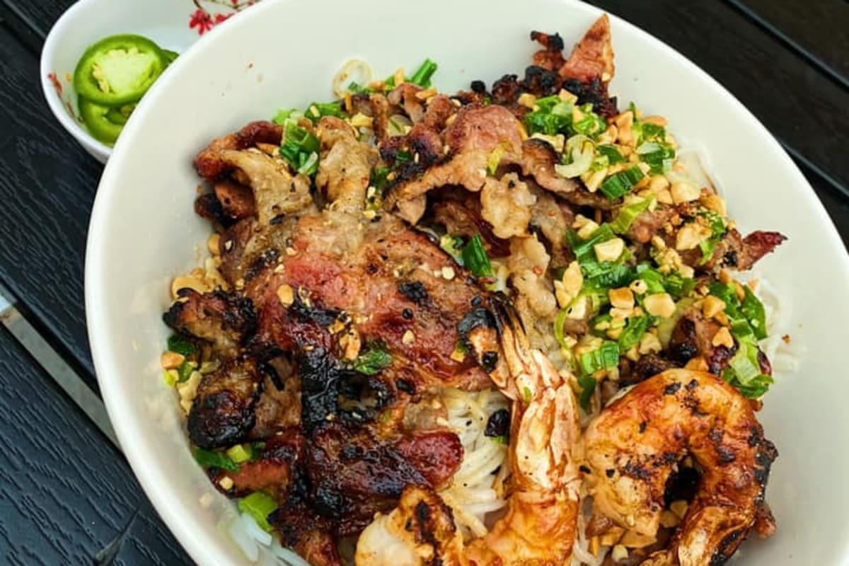 Phi Thuyen restaurant Delivery Menu Order Online 9060 Bolsa Ave