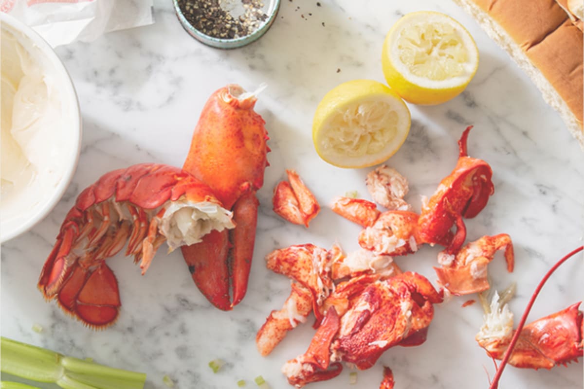 Mason's Famous Lobster Rolls Delivery Menu Order Online 188 Main