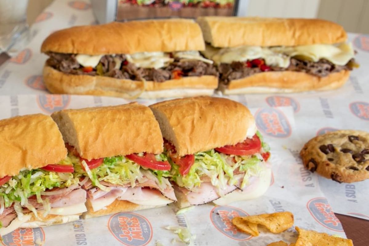 44 Buffalo Chicken Cheese Steak - Hot Subs - Jersey Mike's Subs