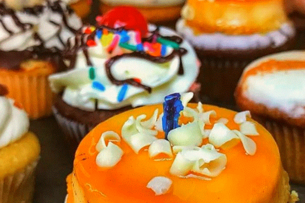 Mr. Cupcakes Delivery Menu Order Online 700 Paramus Park Paramus