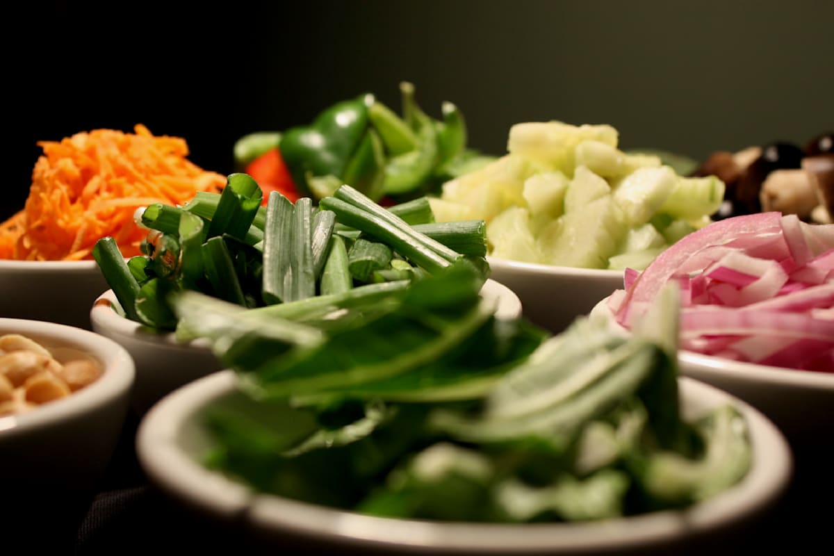 Basil Thai Cafe Delivery Menu Order Online 3706 Riverside Dr Upper