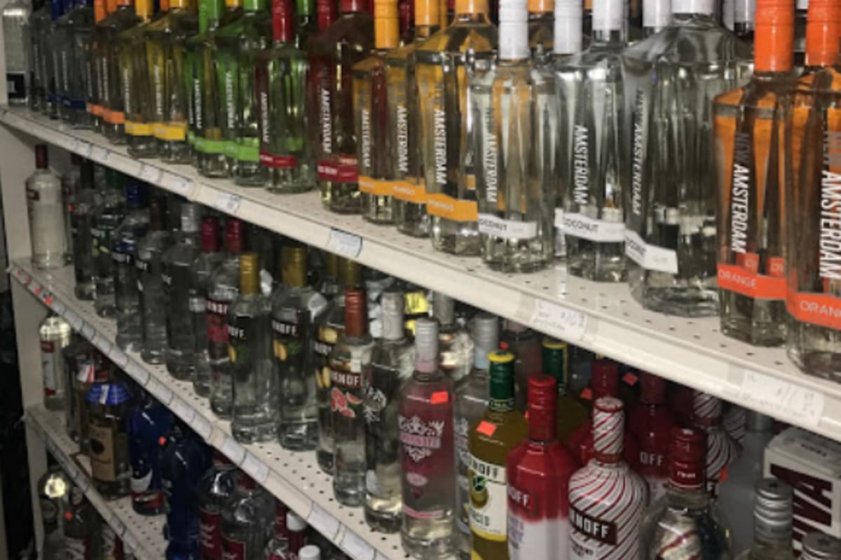 Poper Liquors Delivery Menu Order Online 11708 Rockaway Blvd