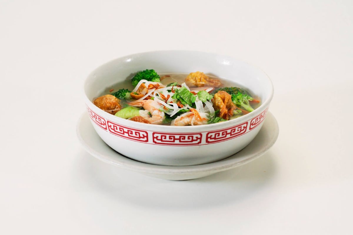 Asian Noodles Delivery Menu Order Online 1290 E Plumb Ln Reno Grubhub