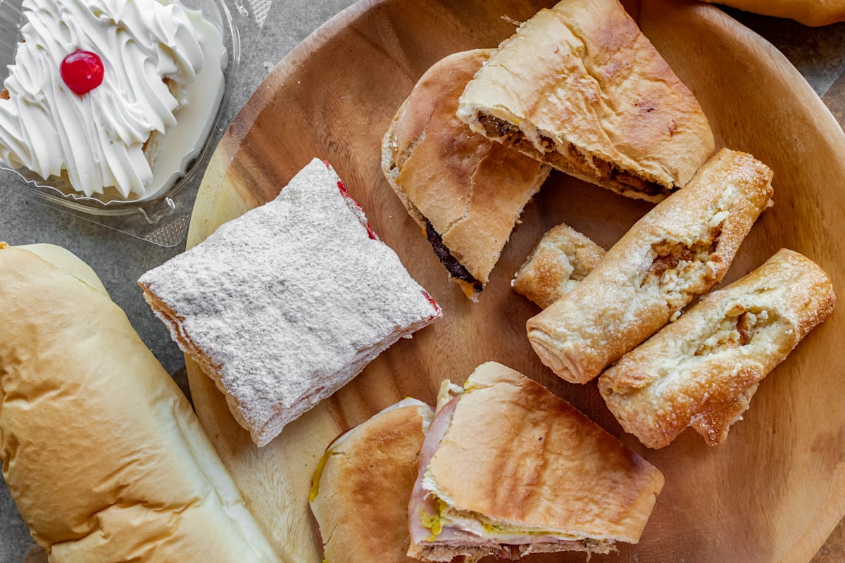 Papa's Bakery and Sandwiches Delivery Menu Order Online 669