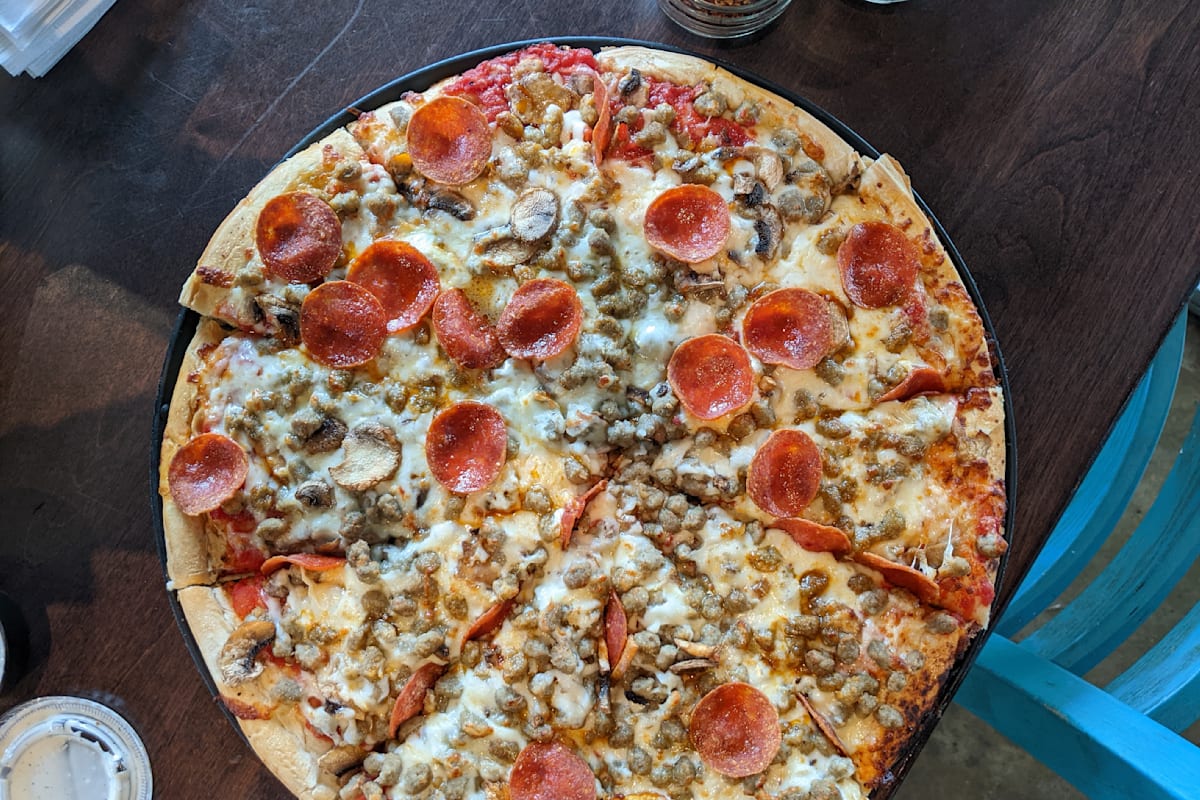 Rounder's Pizza Delivery Menu Order Online 1400 W SW Loop 323 Tyler