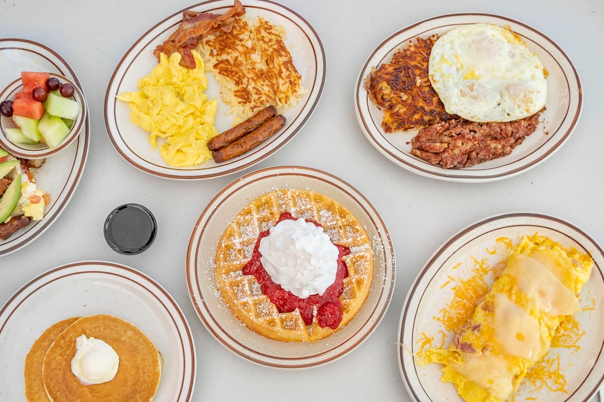 Pancakes R Us Delivery Menu Order Online 10220 Central Ave