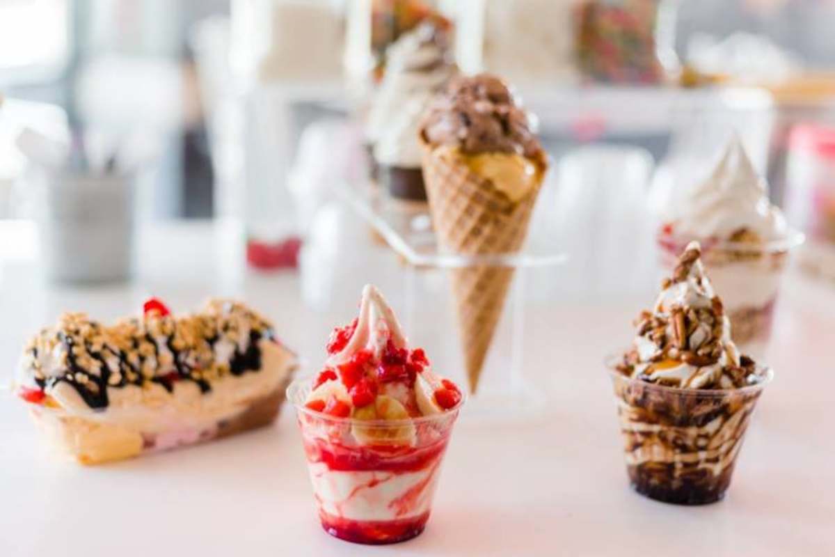 Desert Swirl Frozen Yogurt Phoenix, AZ Restaurant Menu + Delivery