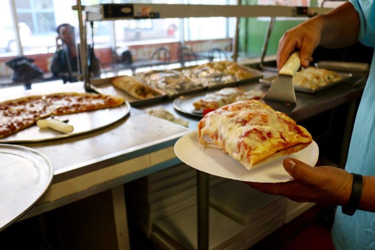 Delfino's Flatbreads Delivery Menu Order Online 3901 Bates St Saint Louis Grubhub