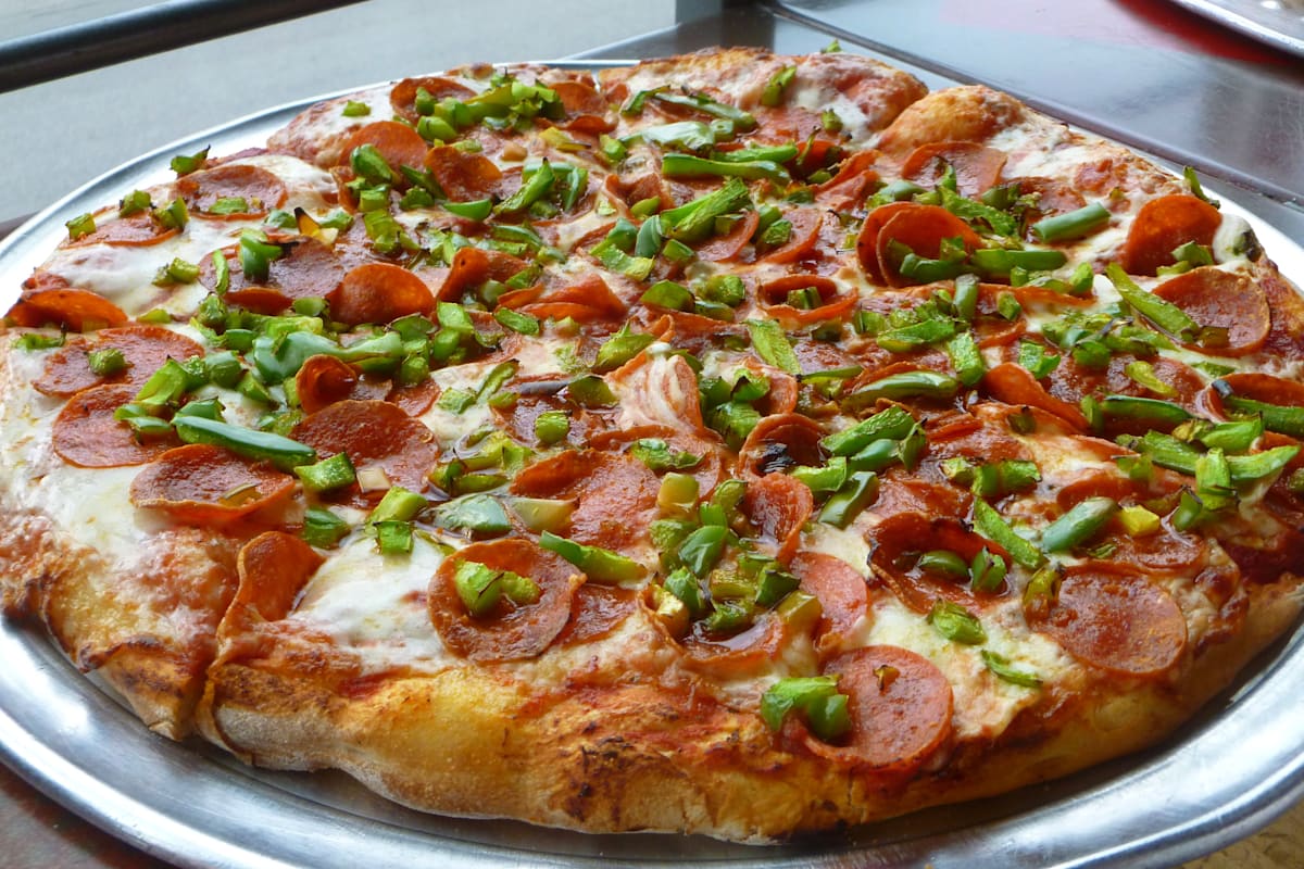 Pizza Shuttle Delivery Menu Order Online 1827 N Farwell Ave